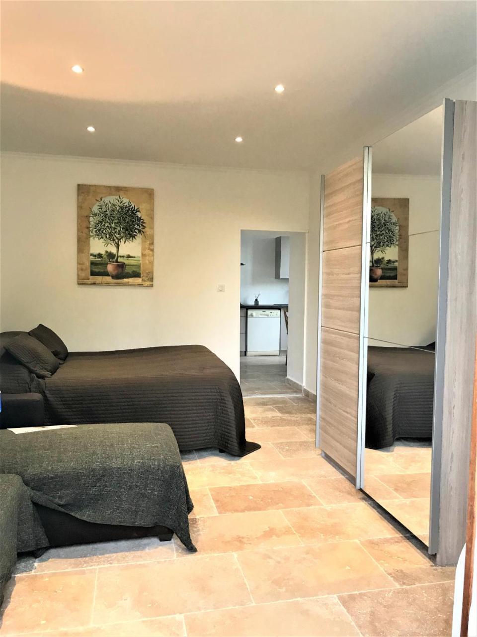 Bed and Breakfast Domaine De L'Aufrene Hyères Exterior foto